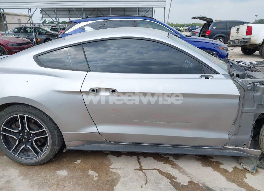 Photo 13 of 2020 Ford Mustang ECOBOOST PREMIUM FASTBACK (VIN 1FA6P8TH9L5139174)