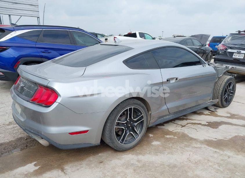 Photo 4 of 2020 Ford Mustang ECOBOOST PREMIUM FASTBACK (VIN 1FA6P8TH9L5139174)