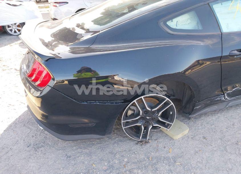 Photo 17 of 2018 Ford Mustang ECOBOOST (VIN 1FA6P8THXJ5126026)