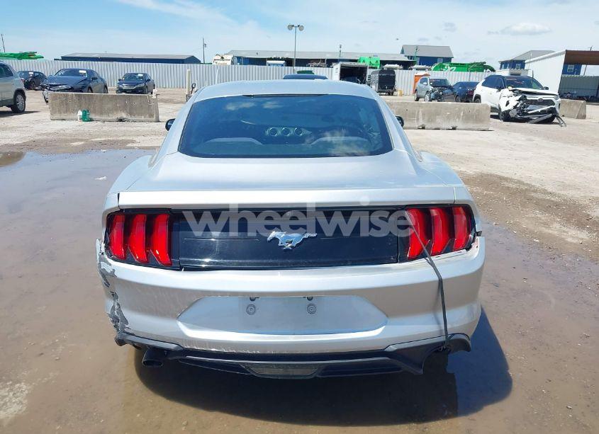 Photo 17 of 2018 Ford Mustang ECOBOOST (VIN 1FA6P8THXJ5128830)