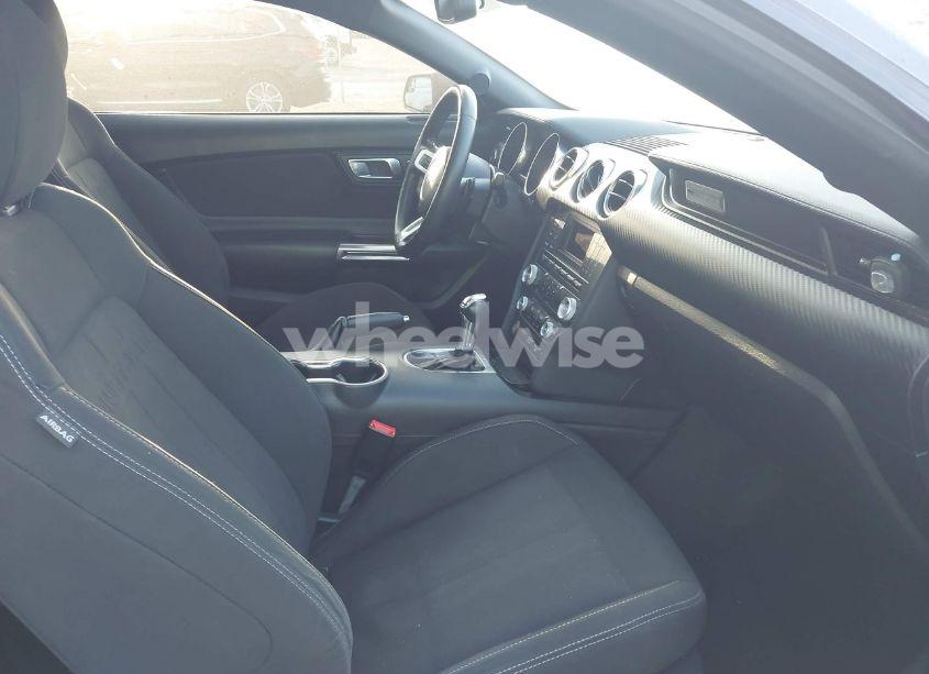 Photo 5 of 2018 Ford Mustang ECOBOOST (VIN 1FA6P8THXJ5172021)