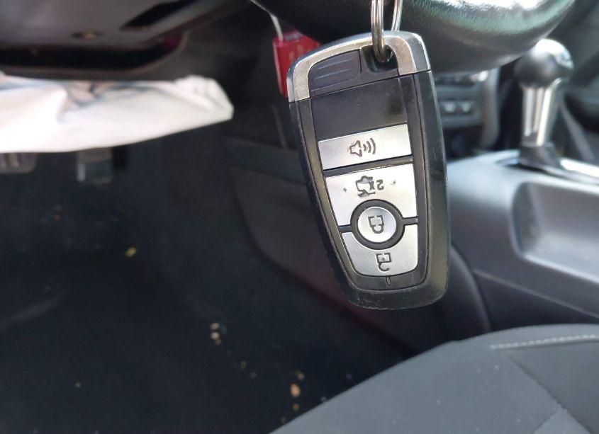 Photo 11 of 2019 Ford Mustang ECOBOOST (VIN 1FA6P8THXK5118929)