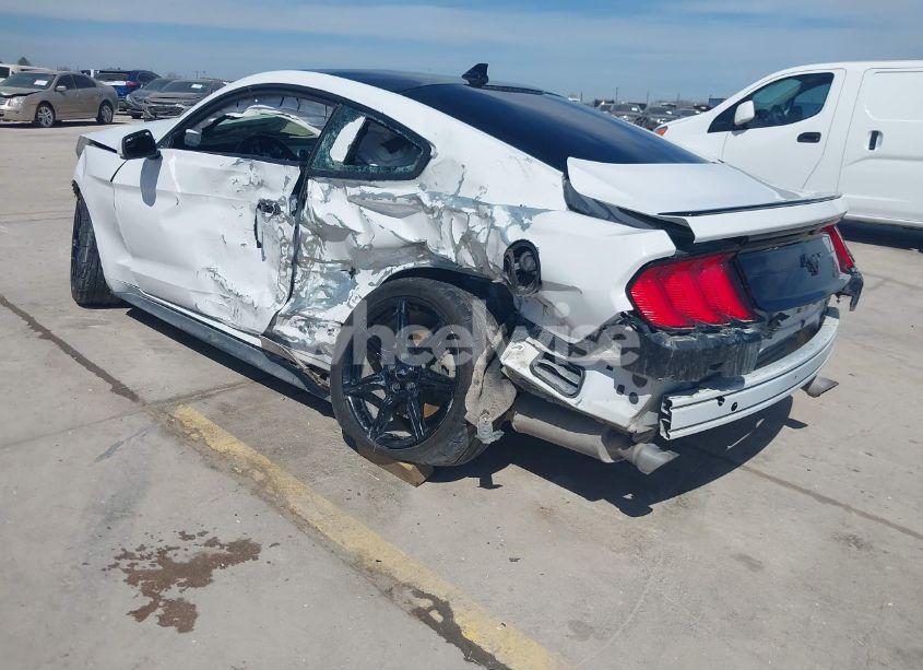 Photo 3 of 2020 Ford Mustang ECOBOOST FASTBACK (VIN 1FA6P8THXL5174791)