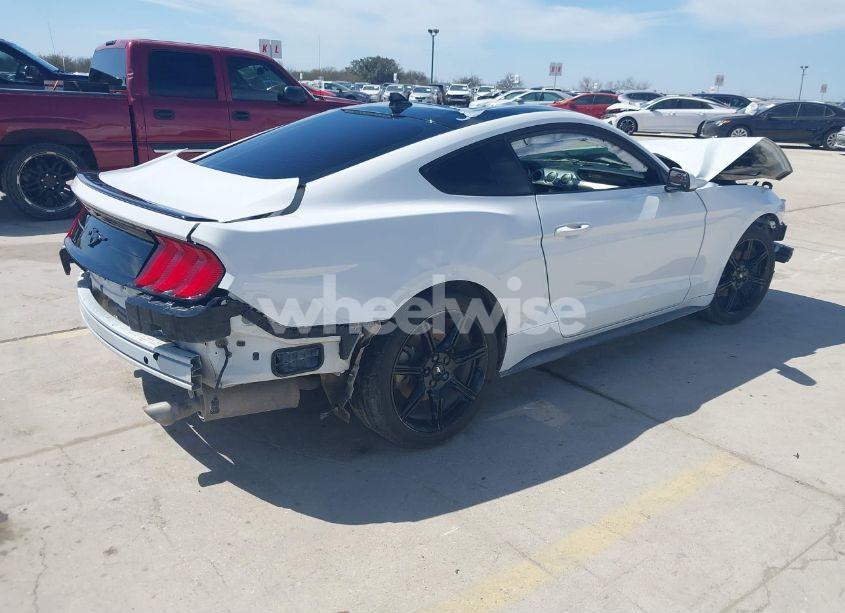 Photo 4 of 2020 Ford Mustang ECOBOOST FASTBACK (VIN 1FA6P8THXL5174791)