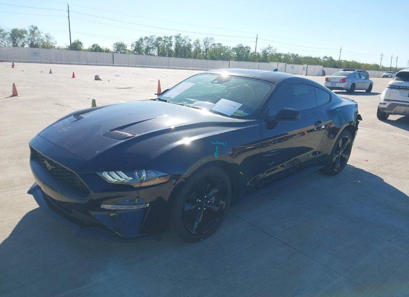 Photo 2 of 2022 Ford Mustang ECOBOOST PREMIUM (VIN 1FA6P8THXN5109975)