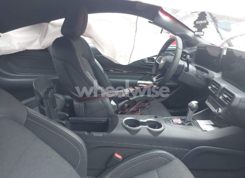 Photo 5 of 2024 Ford Mustang ECOBOOST FASTBACK (VIN 1FA6P8THXR5106841)