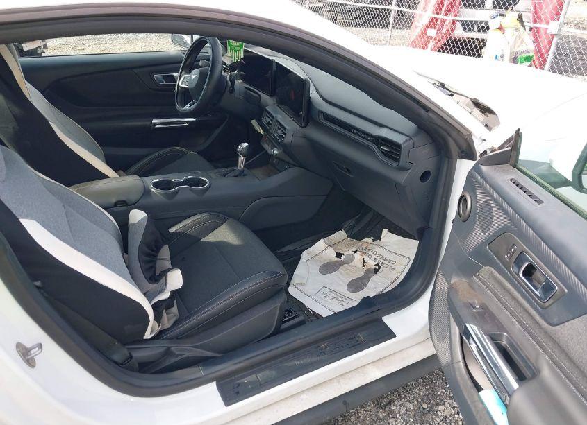 Photo 5 of 2024 Ford Mustang ECOBOOST (VIN 1FA6P8THXR5114891)
