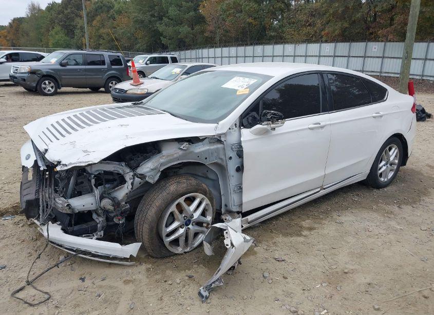 Photo 2 of 2015 Ford Fusion (VIN 1FA6POH72F5117765)