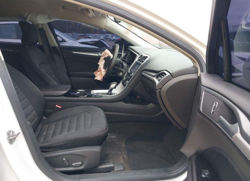 Photo 5 of 2015 Ford Fusion (VIN 1FA6POH72F5117765)