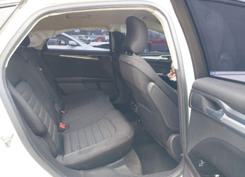 Photo 8 of 2015 Ford Fusion (VIN 1FA6POH72F5117765)