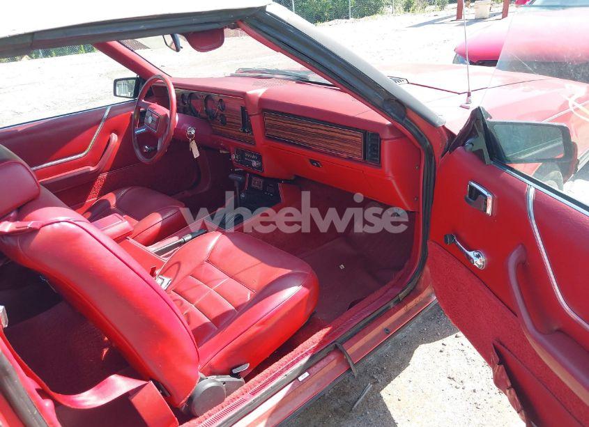 Photo 5 of 1983 Ford Mustang (VIN 1FABP2737DF133461)