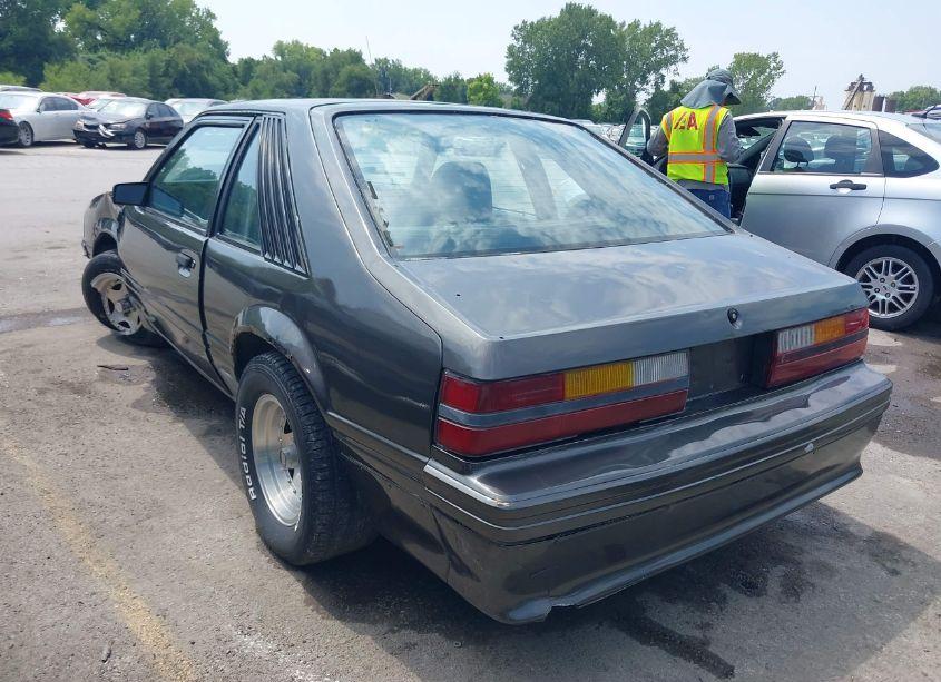 Photo 3 of 1984 Ford Mustang L (VIN 1FABP28A3EF228923)