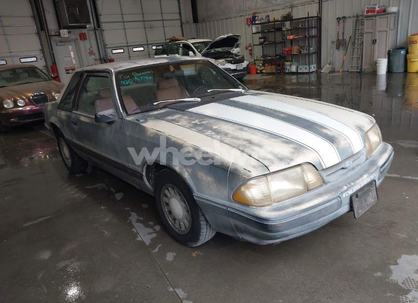 1989 Ford Mustang LX (VIN 1FABP40A3KF188992) main photo