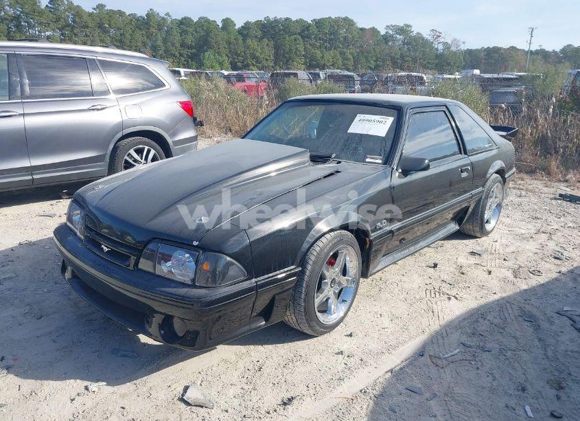 Photo 2 of 1987 Ford Mustang GT (VIN 1FABP42E2HF214538)