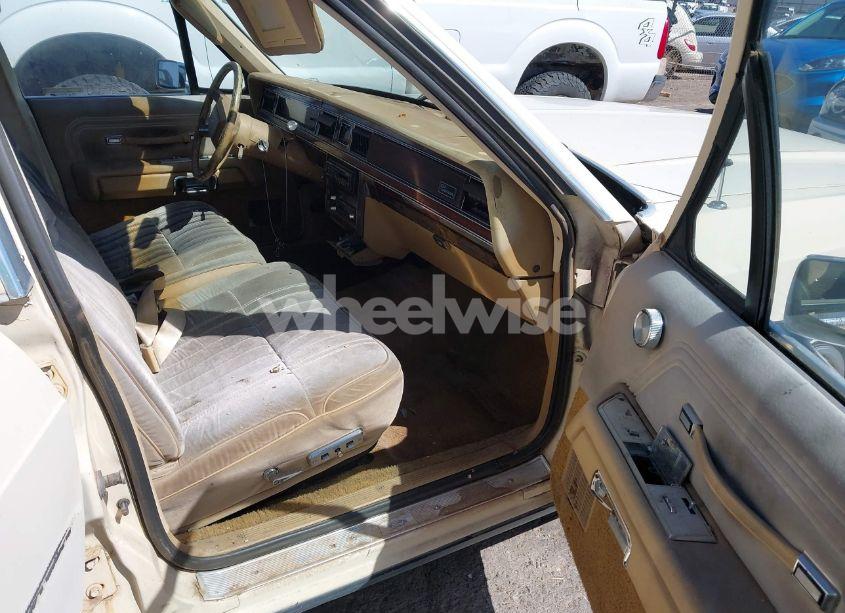 Photo 5 of 1984 Ford Ltd CROWN VICTORIA (VIN 1FABP43F9EZ170457)