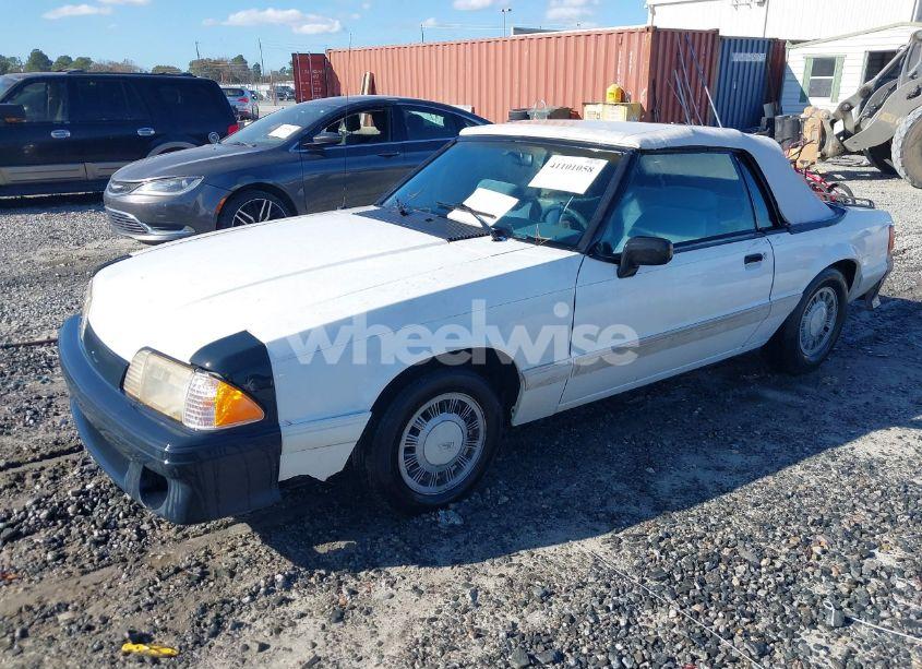 Photo 2 of 1993 Ford Mustang LX (VIN 1FACP44M0PF173897)