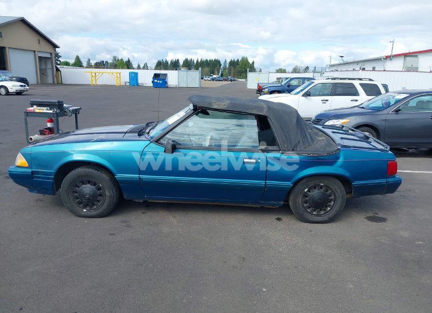 Photo 14 of 1993 Ford Mustang LX (VIN 1FACP44M0PF214626)