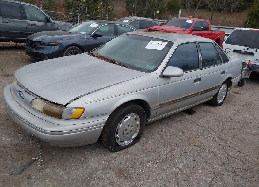 Photo 2 of 1993 Ford Taurus GL (VIN 1FACP52UXPA226501)