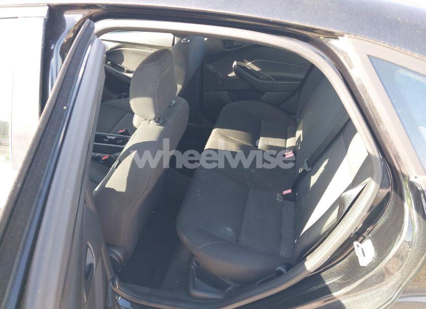 Photo 8 of 2015 Ford Focus S (VIN 1FADP3E20FL362609)