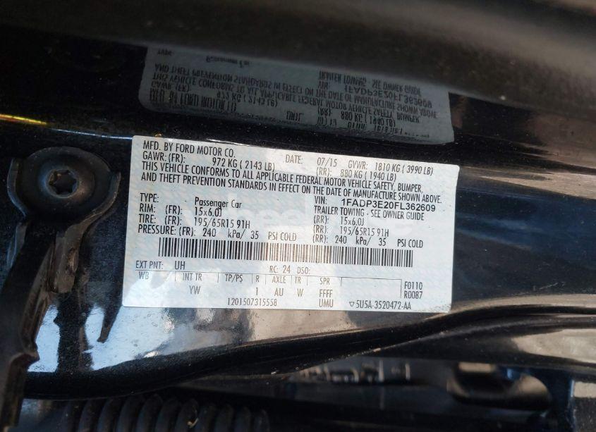 Photo 9 of 2015 Ford Focus S (VIN 1FADP3E20FL362609)