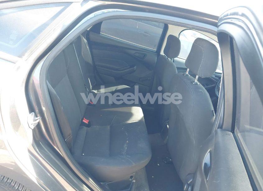 Photo 8 of 2015 Ford Focus S (VIN 1FADP3E20FL374615)