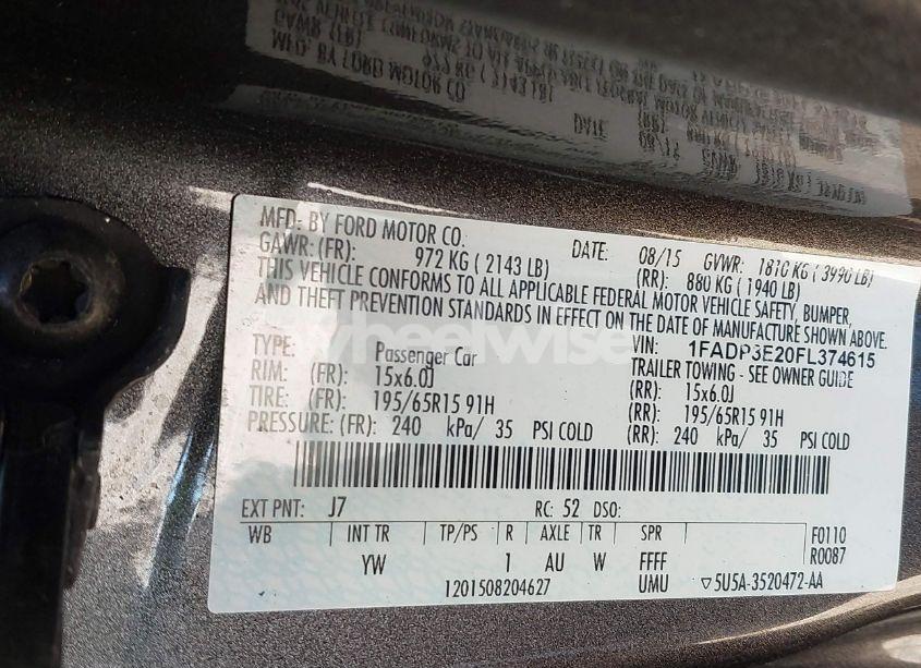 Photo 9 of 2015 Ford Focus S (VIN 1FADP3E20FL374615)