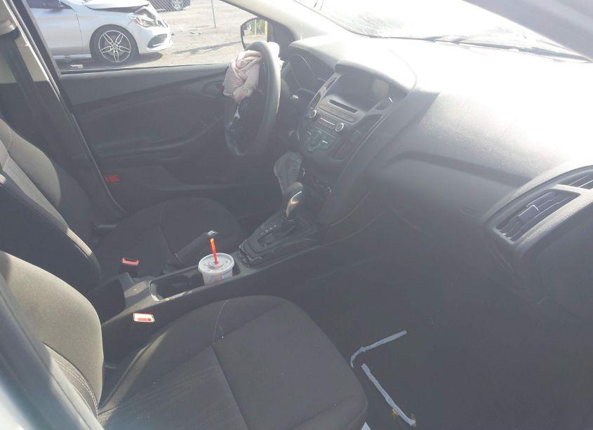 Photo 5 of 2016 Ford Focus S (VIN 1FADP3E20GL212307)