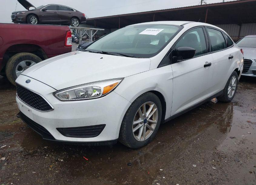 Photo 2 of 2016 Ford Focus S (VIN 1FADP3E20GL224781)