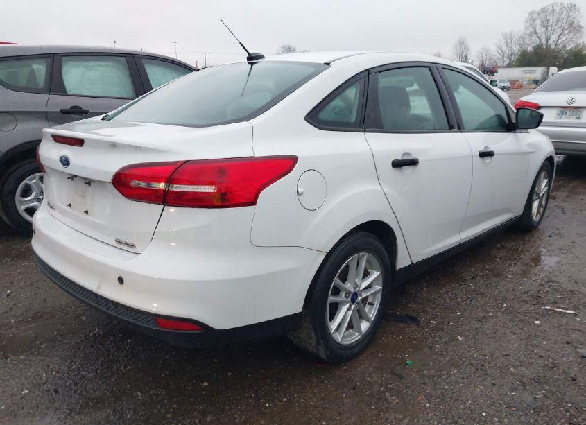 Photo 4 of 2016 Ford Focus S (VIN 1FADP3E20GL224781)