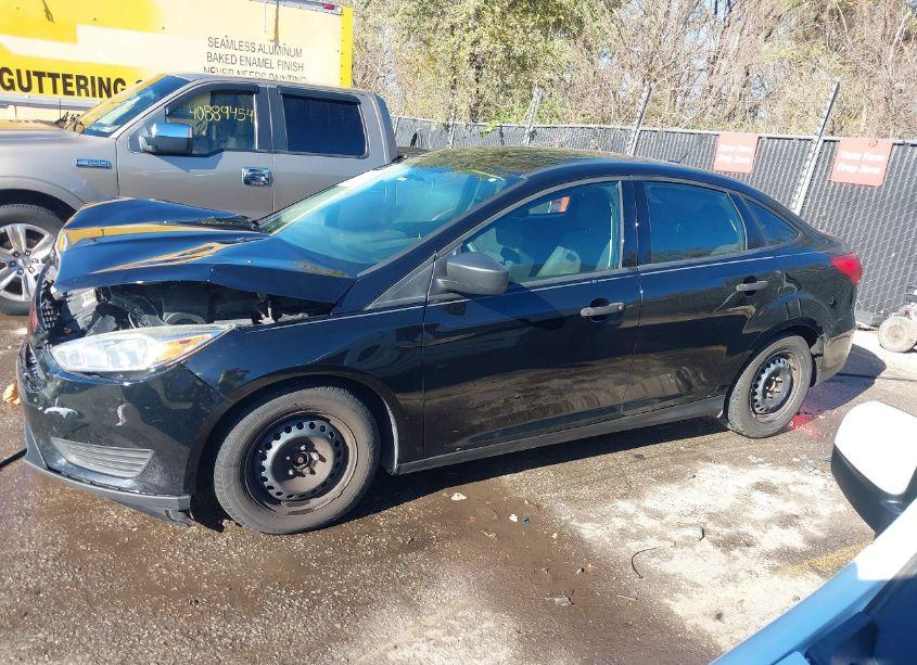 Photo 15 of 2016 Ford Focus S (VIN 1FADP3E20GL351191)