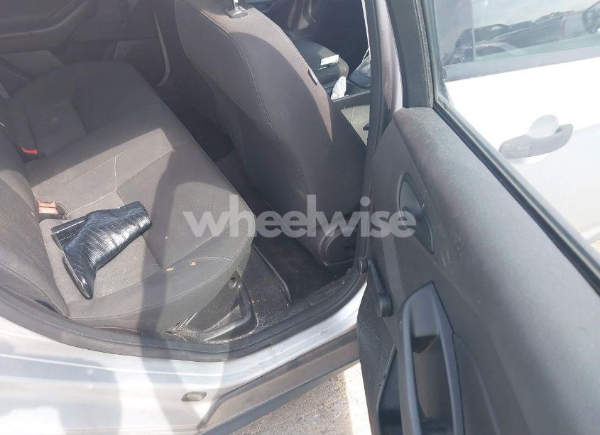 Photo 8 of 2016 Ford Focus S (VIN 1FADP3E20GL354091)