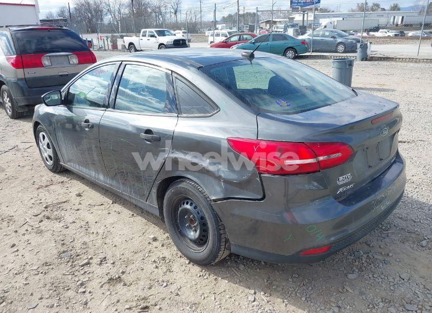 Photo 3 of 2016 Ford Focus S (VIN 1FADP3E20GL389486)