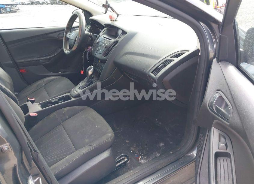 Photo 5 of 2016 Ford Focus S (VIN 1FADP3E20GL389486)