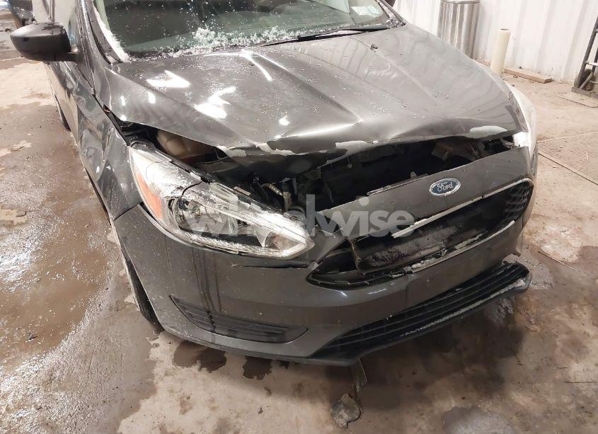 Photo 6 of 2017 Ford Focus S (VIN 1FADP3E20HL250833)