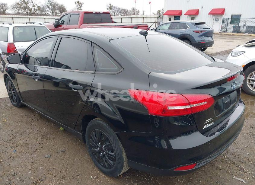 Photo 3 of 2017 Ford Focus S (VIN 1FADP3E20HL307886)