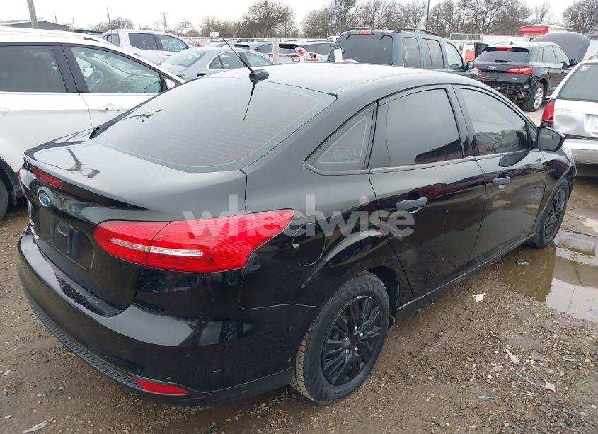 Photo 4 of 2017 Ford Focus S (VIN 1FADP3E20HL307886)