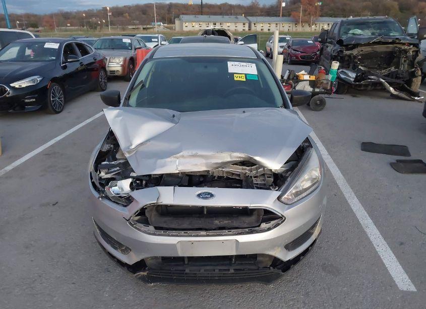 Photo 12 of 2017 Ford Focus S (VIN 1FADP3E20HL307998)