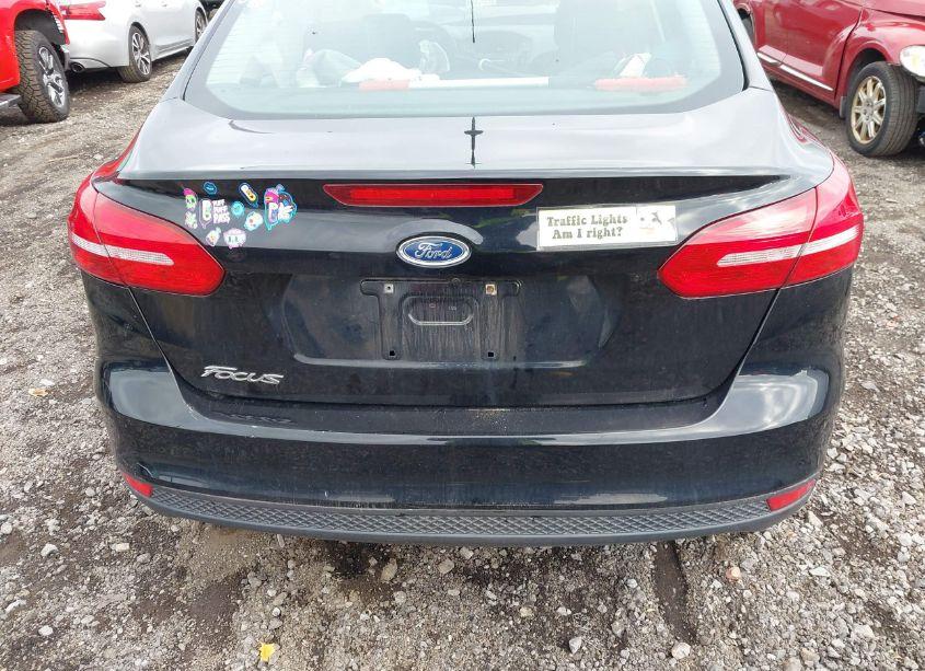 Photo 16 of 2017 Ford Focus S (VIN 1FADP3E20HL326535)