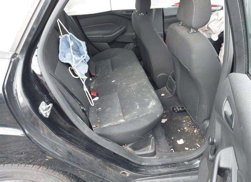 Photo 8 of 2017 Ford Focus S (VIN 1FADP3E20HL326535)