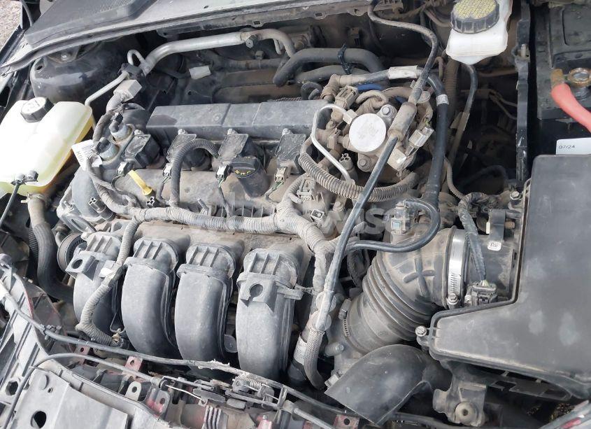 Photo 10 of 2018 Ford Focus S (VIN 1FADP3E20JL302354)