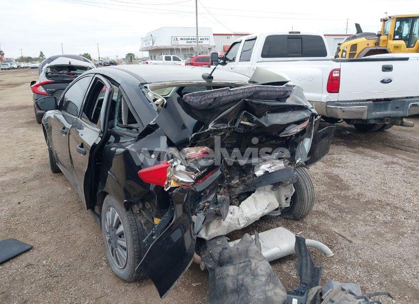 Photo 3 of 2018 Ford Focus S (VIN 1FADP3E20JL302354)