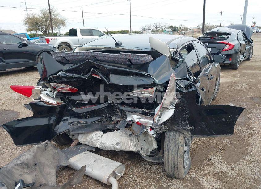 Photo 4 of 2018 Ford Focus S (VIN 1FADP3E20JL302354)