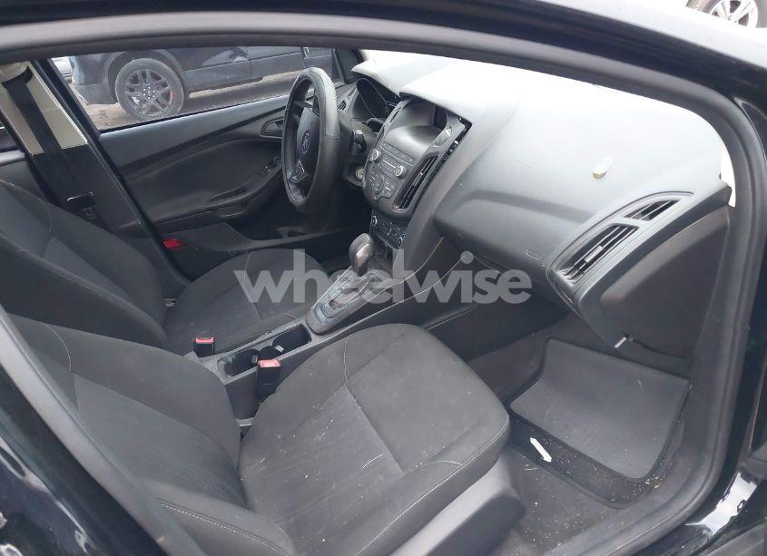 Photo 5 of 2018 Ford Focus S (VIN 1FADP3E20JL302354)