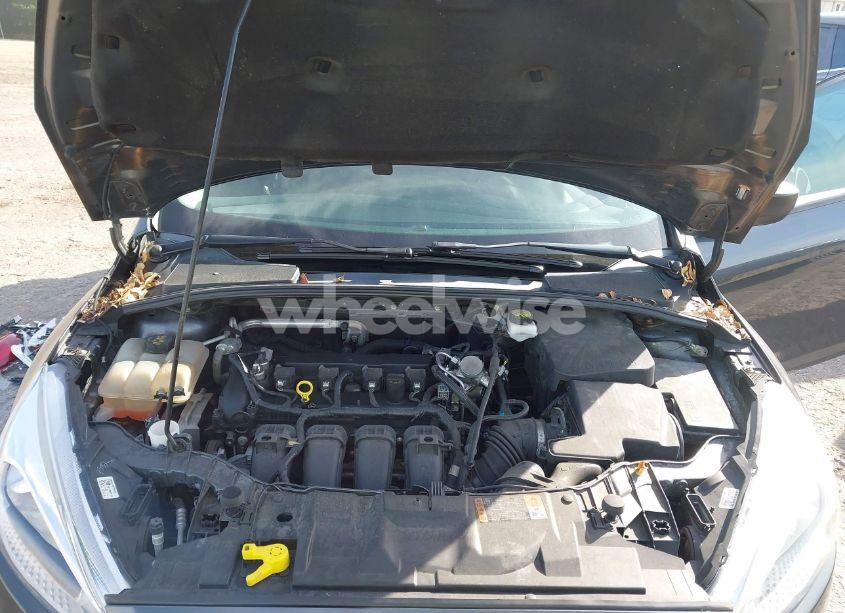 Photo 10 of 2018 Ford Focus S (VIN 1FADP3E20JL302449)