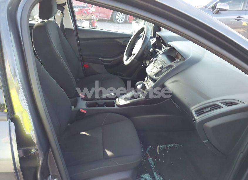 Photo 5 of 2018 Ford Focus S (VIN 1FADP3E20JL302449)