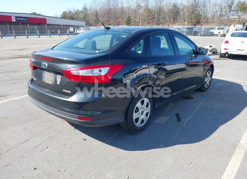 Photo 4 of 2013 Ford Focus S (VIN 1FADP3E21DL274763)