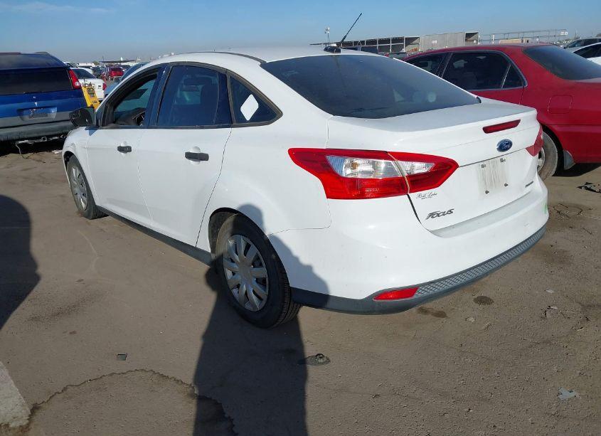 Photo 3 of 2014 Ford Focus S (VIN 1FADP3E21EL169836)