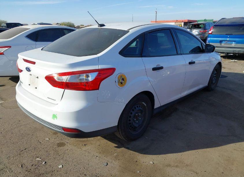 Photo 4 of 2014 Ford Focus S (VIN 1FADP3E21EL169836)