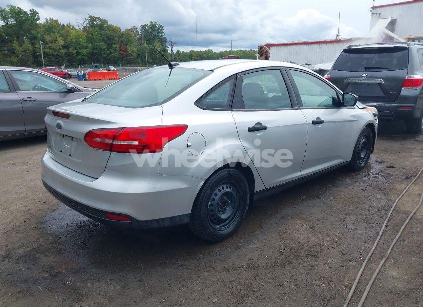 Photo 4 of 2015 Ford Focus S (VIN 1FADP3E21FL273647)