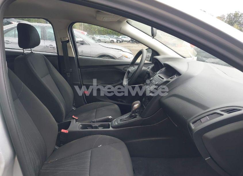 Photo 5 of 2015 Ford Focus S (VIN 1FADP3E21FL273647)